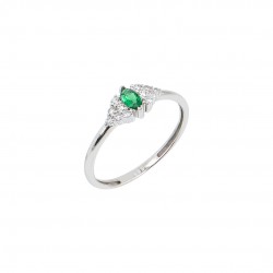 14ct White Gold Ring With green topaze 